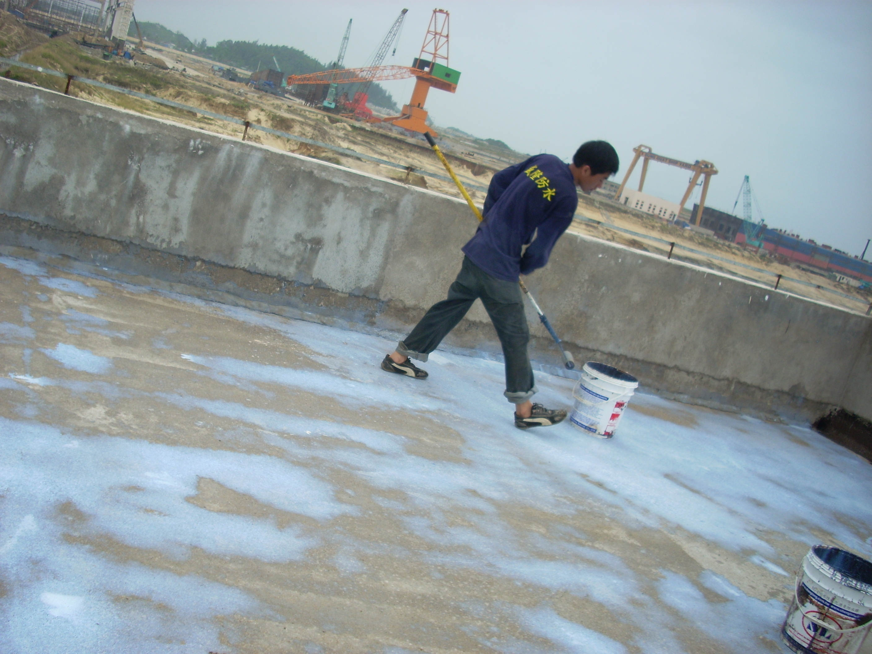 Thi công Keo chống thấm primer sl350